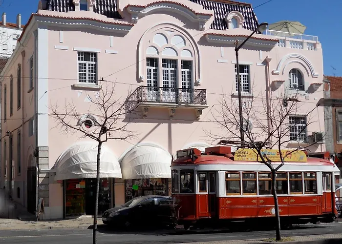 Open Trace Unique 3 Bedroom Apartment Located Centeral Lisbon